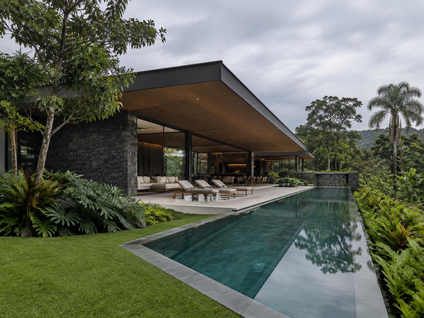 Arquitetura contemporânea integrada ao jardim